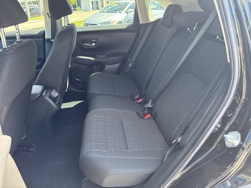 Used 2024 Honda HR-V LX image 18