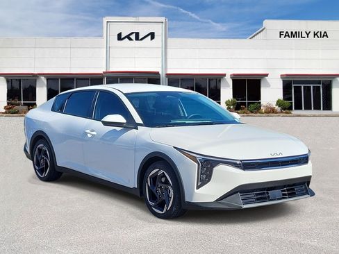 New 2026 Kia K4 EX FWD image 1