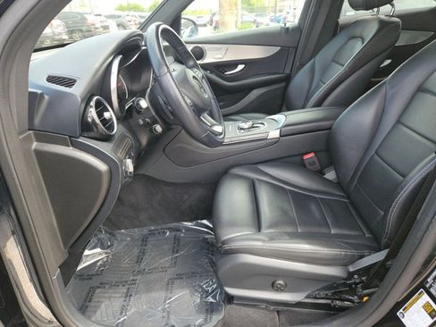 Used 2019 Mercedes-Benz GLC 300 4MATIC image 22