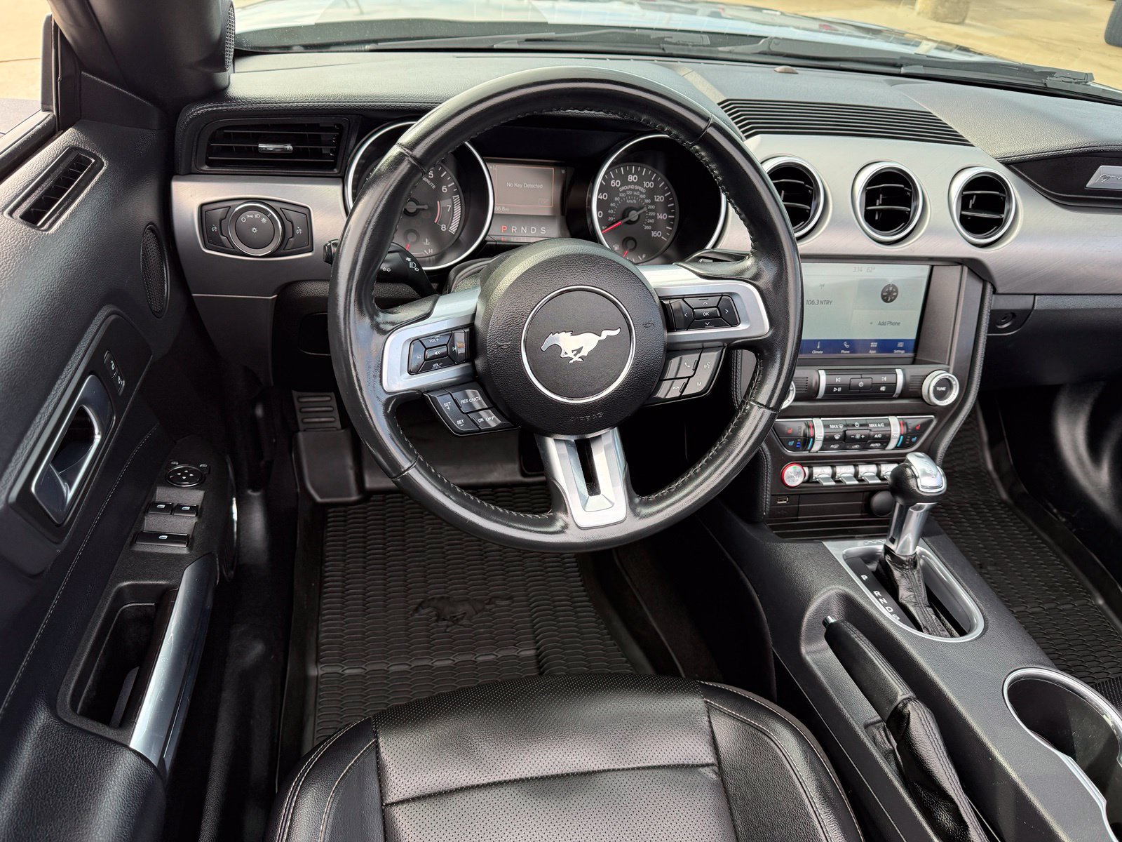 Used 2022 Ford Mustang Premium RWD image 17