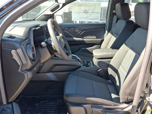 New 2026 Chevrolet Colorado W/T image 6