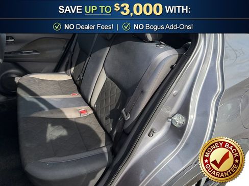 Used 2019 Nissan Kicks SV FWD image 21