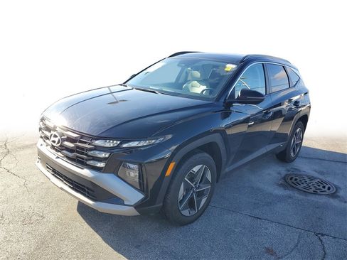 Used 2025 Hyundai Tucson SEL image 3
