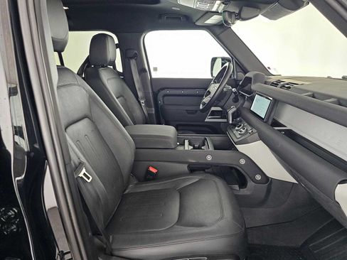 Used 2022 Land Rover Defender 110 S AWD/4WD image 10