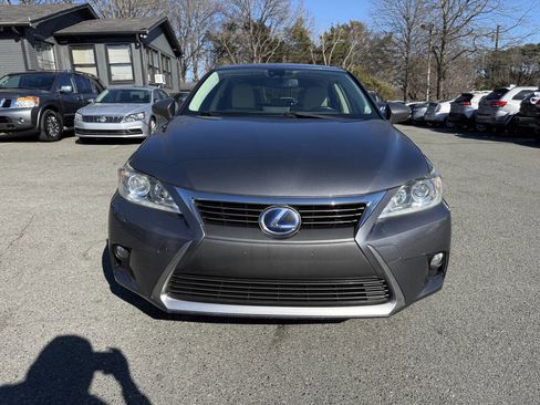 Used 2014 Lexus CT 200h image 3