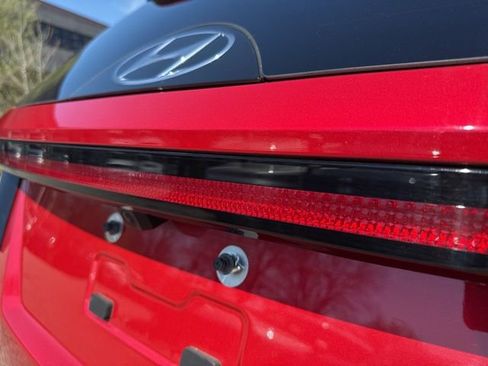 Used 2023 Hyundai Tucson Limited image 12