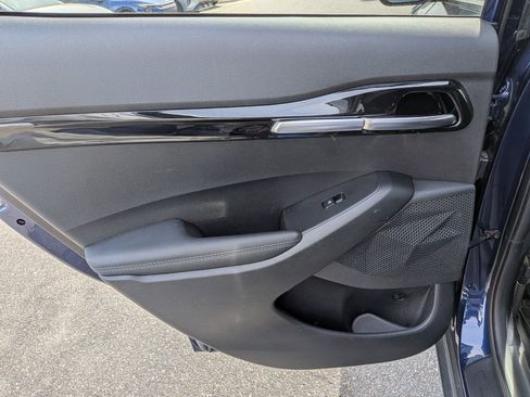 Used 2023 Kia Seltos SX image 28