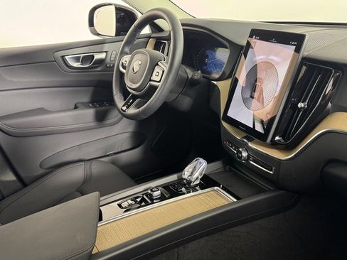 New 2026 Volvo XC60 B5 Plus w/ Protection Package Premier AWD/4WD image 9