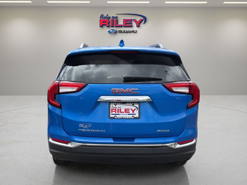 Used 2024 GMC Terrain SLT AWD/4WD image 5