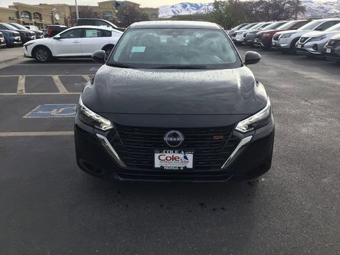 New 2025 Nissan Sentra SR image 2