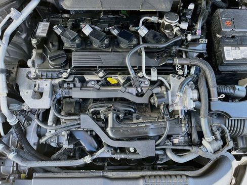 Used 2020 Toyota Corolla XSE FWD image 31
