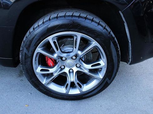 Used 2014 Jeep Grand Cherokee SRT8 w/ Luxury Group II AWD/4WD image 7