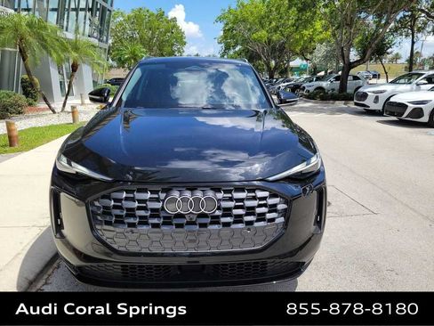 Certified 2025 Audi Q5 Premium w/ Convenience Package AWD/4WD image 3