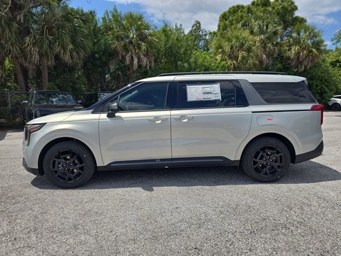 New 2026 Kia Carnival SX image 5