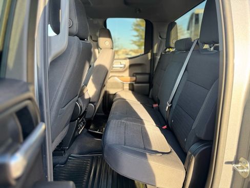 Used 2020 GMC Sierra 1500 SLE w/ SLE Value Package image 25