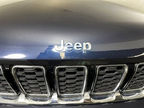 Used 2022 Jeep Grand Cherokee Limited 4xe image 9