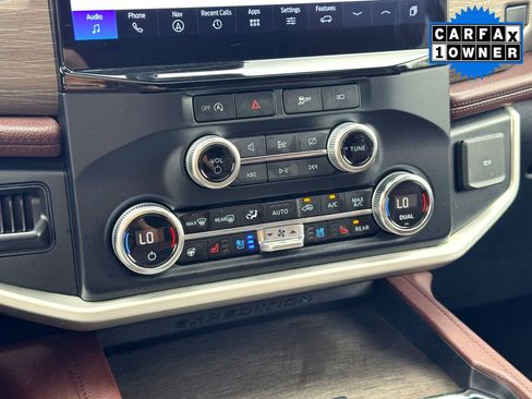 Used 2024 Ford Expedition Max Limited image 31