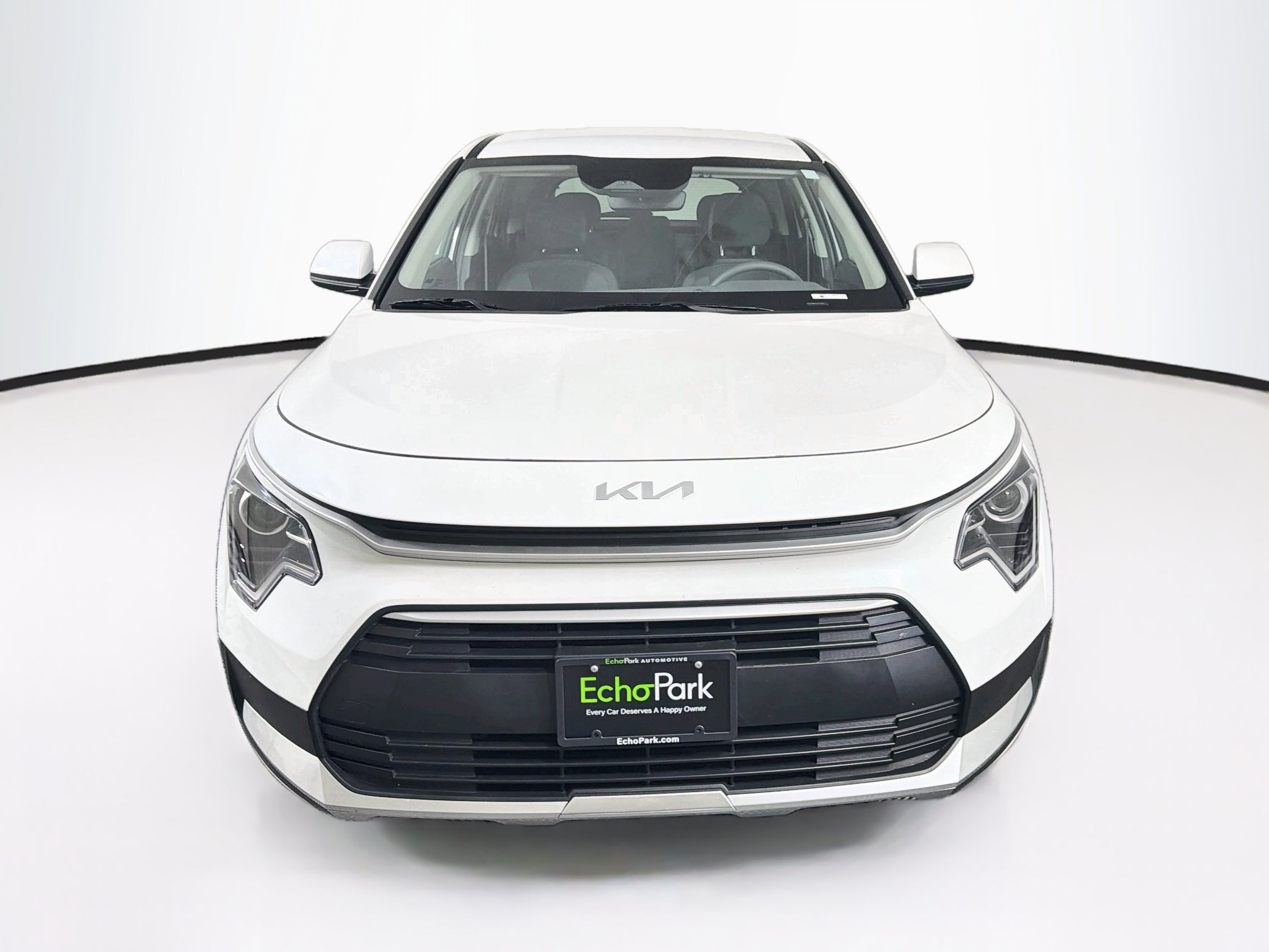 Used 2026 Kia Niro LX FWD image 2