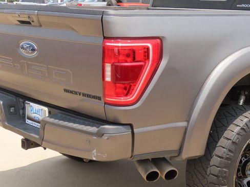 Used 2021 Ford F150 XLT w/ Equipment Group 302A High AWD/4WD image 12