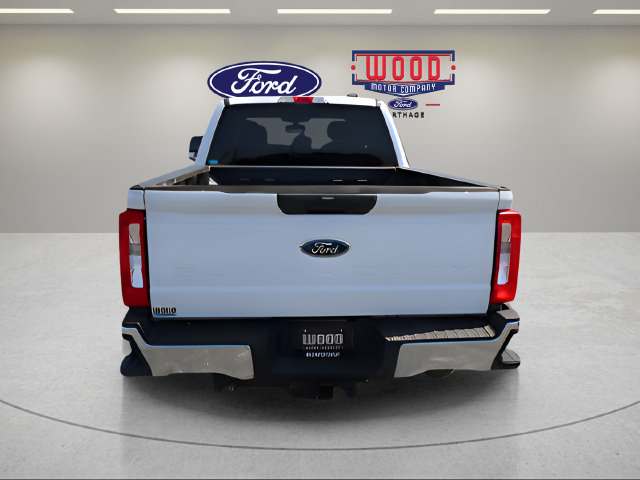 Used 2025 Ford F250 XLT w/ FX4 Off-Road Package AWD/4WD image 4