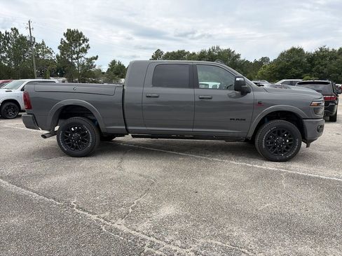 New 2026 RAM 2500 Limited AWD/4WD image 7