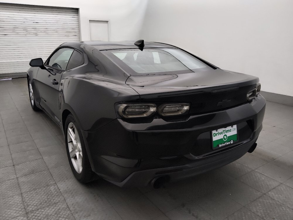 Used 2019 Chevrolet Camaro LT RWD image 5