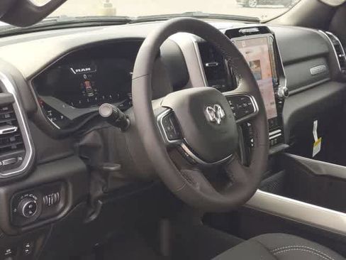Used 2025 RAM 1500 Big Horn AWD/4WD image 10