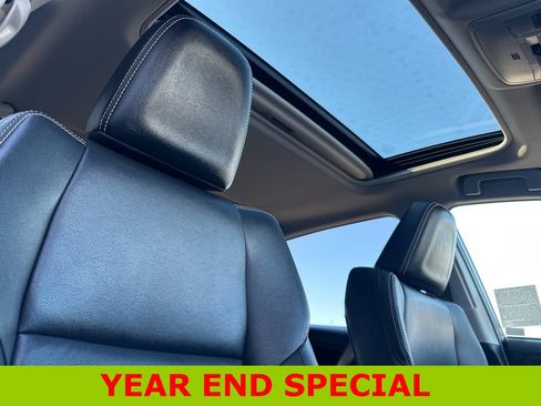 Used 2018 Toyota RAV4 Limited image 18