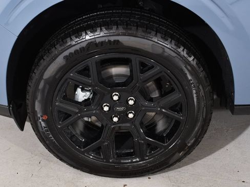 New 2026 Ford Maverick Lariat w/ Black Appearance Package AWD/4WD image 25