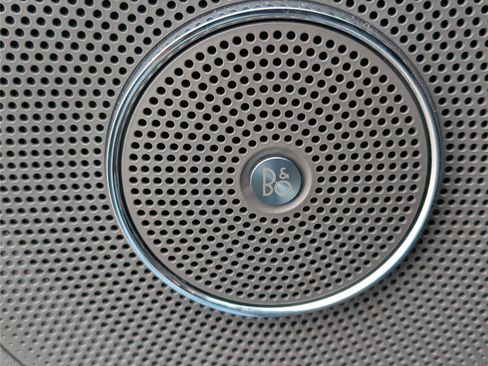 Used 2021 Ford Expedition Limited image 21