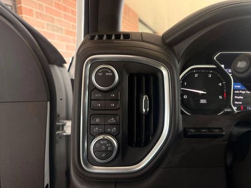 Used 2020 GMC Sierra 2500 Denali w/ Denali Ultimate Package AWD/4WD image 11