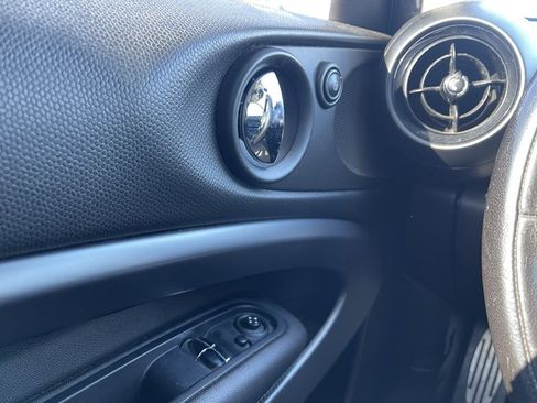 Used 2015 MINI Cooper Paceman S image 10
