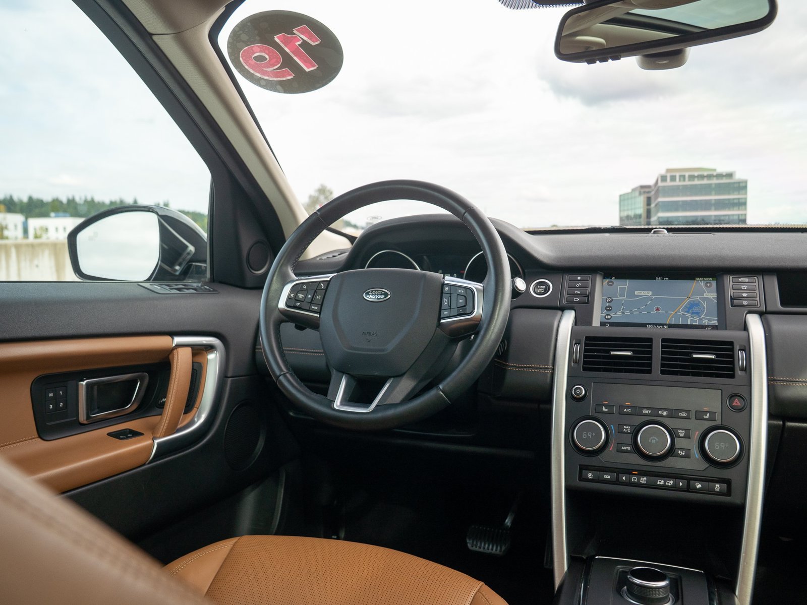 Used 2019 Land Rover Discovery Sport HSE Luxury AWD/4WD image 20