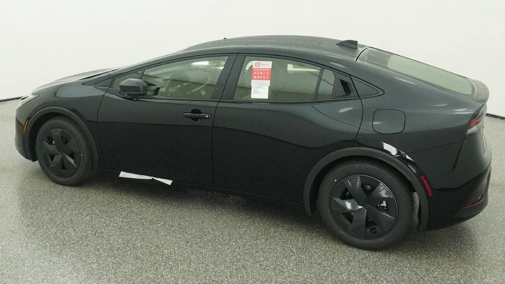 New 2026 Toyota Prius LE FWD image 7