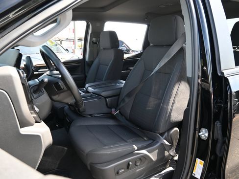 Used 2024 Chevrolet Silverado 1500 LT AWD/4WD image 18