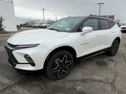 Used 2023 Chevrolet Blazer RS w/ Enhanced Convenience Package image 4