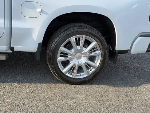 New 2026 Chevrolet Silverado 1500 High Country image 9