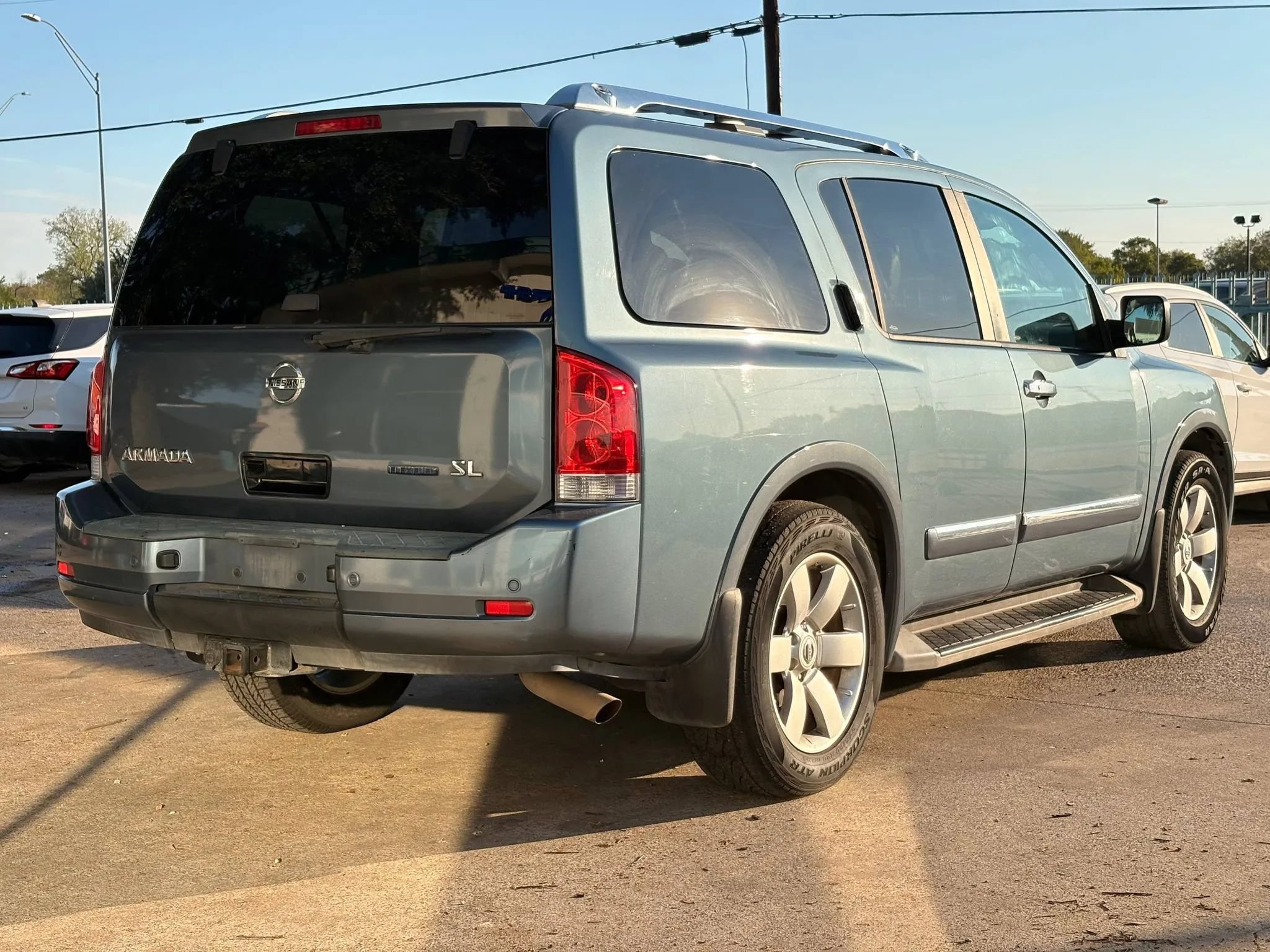 Used 2011 Nissan Armada SL RWD image 3