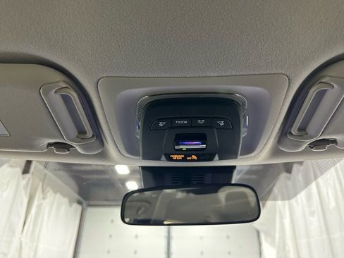 Used 2025 Toyota Corolla LE image 41