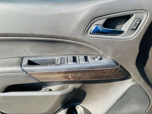 Used 2016 GMC Canyon SLE image 9