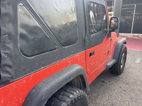 Used 2006 Jeep Wrangler SE image 2