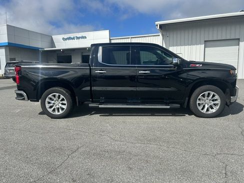 Used 2022 Chevrolet Silverado 1500 LTZ AWD/4WD image 5
