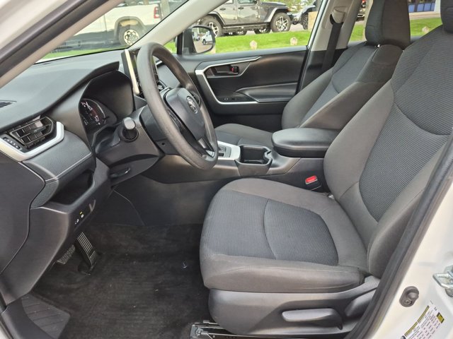Used 2025 Toyota RAV4 LE FWD image 16