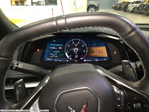 Used 2024 Chevrolet Corvette Stingray Preferred Cpe w/ Z51 Performance Package RWD image 4