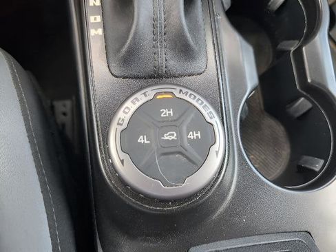 Used 2022 Ford Bronco Black Diamond AWD/4WD image 14