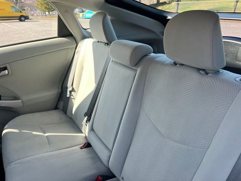 Used 2015 Toyota Prius Two image 23