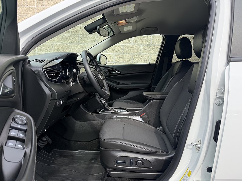 Used 2023 Buick Encore GX Preferred w/ Cold Weather Comfort Package AWD/4WD image 24