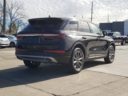 Used 2022 Lincoln Corsair AWD w/ Premium Package image 10