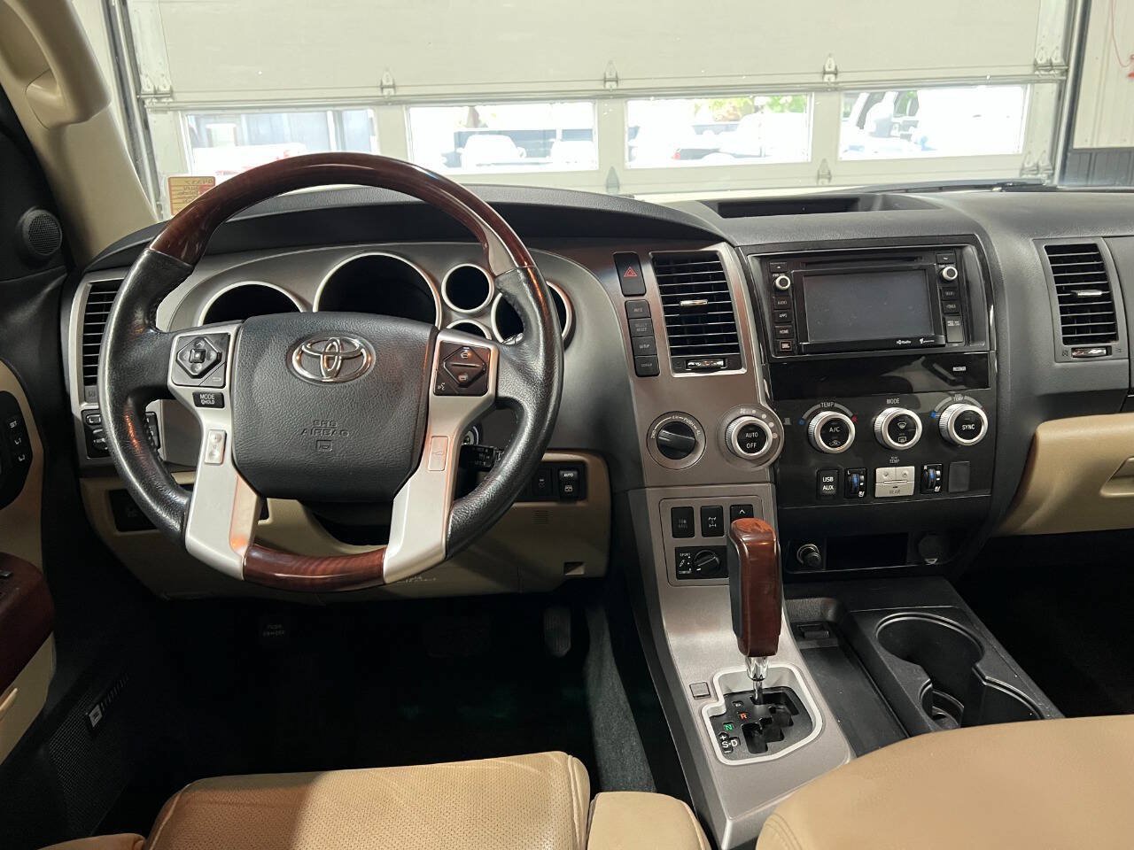 Used 2014 Toyota Sequoia Platinum AWD/4WD image 8