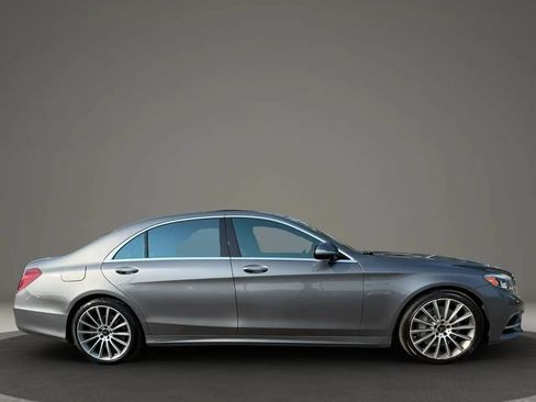 Used 2017 Mercedes-Benz S 550 4MATIC Sedan image 4